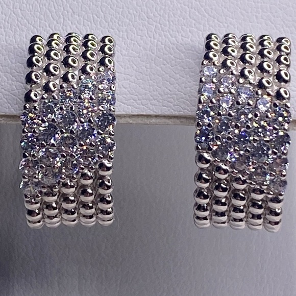 BEAUTIFUL STERLING SILVER & SIMULATED DIAMOND EARRINGS - Picture 3 of 4